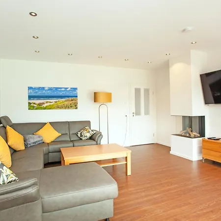 Malaika Shania A * Borkum